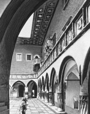Внутренний двор «Коллегиума Майус» (здание Ягеллонского университета). 1492—97.