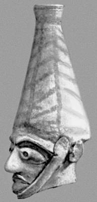Глиняная лицевая ваза. 3—2-е тыс. до н. э. Национальный музей Ливана, Бейрут.
