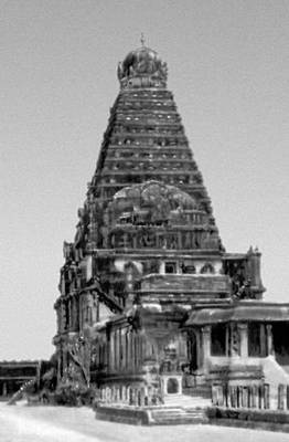 Большой храм (Брихадешвара) в Танджавуре. 11 в.