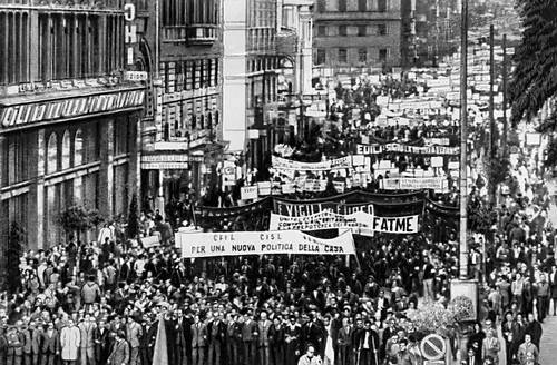 Демонстрация трудящихся Рима во время всеобщей стачки 1969.