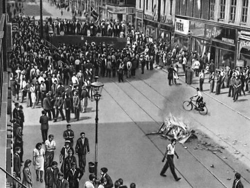 Антифашистские выступления копенгагенских рабочих в дни всеобщей забастовки протеста против оккупации Дании. Июнь 1944.