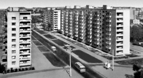 Жилые дома в районе Любинской улицы. 1968—71. Архитектор Л. Д. Нивина.