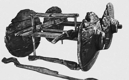 Погребальная колесница эпохи средней бронзы из Триалетского кургана.