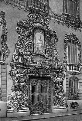 Валенсия. Портал дворца Агуас. 1740—1746.