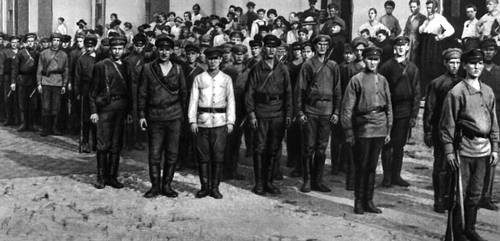 Отряд комсомольцев Петрограда отправляется на фронт. Июнь 1919.