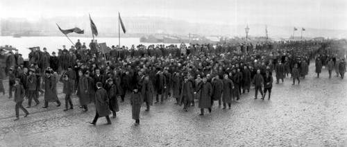 Революция 1905—07. Демонстрация в Петербурге. 18 октября 1905.