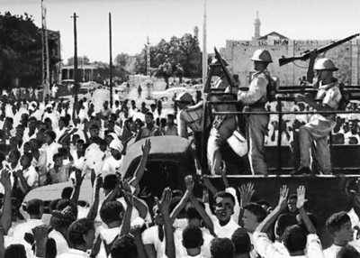 Демонстрация по поводу свержения режима генерала Аббуда. Хартум. Октябрь 1964.