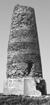 «Башня Бурана» на городище Бурана (близ г. Токмак). Начало 11 в.