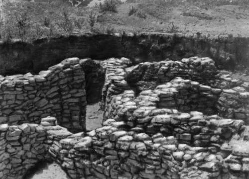 Раскопки жилого квартала города Танаиса. 3-1 вв. до н. э.