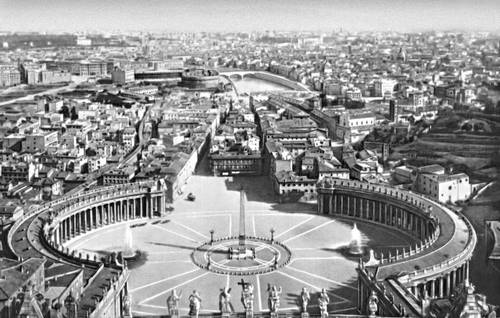 Бернини. Площадь св. Петра в Риме. 1657—63.