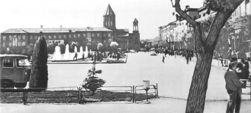 Ленинакан (Армянская ССР). Площадь Героев Майского восстания.