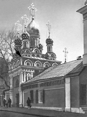 Четверик (указан стрелкой) церкви Успения в Гончарах в Москве. 1654.