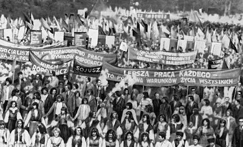 Демонстрация трудящихся в Варшаве. 1 мая 1974.