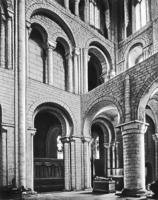 Северный трансепт собора в Уинчестере. 1079—93.