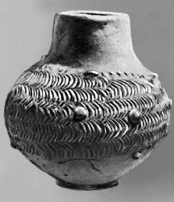 Болгария. Глиняный сосуд 4-го тыс. до н. э. Национальный музей. Казанлык.