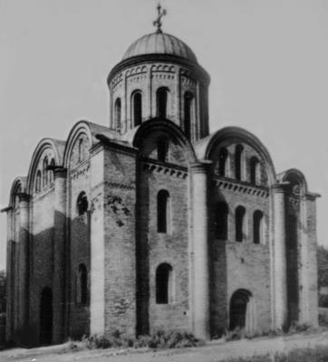 Смоленск. Церковь Петра и Павла на Гордянке. 1146.
