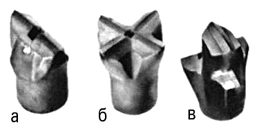 Рис. 2. Коронки для перфораторного бурения: а — зубильная; б — крестовая; в — ступенчатая.