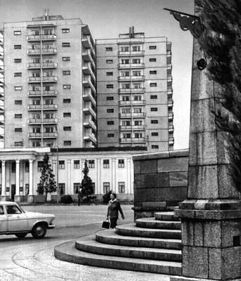 Грузинская ССР. Типовые жилые дома в Батуми. 1970.