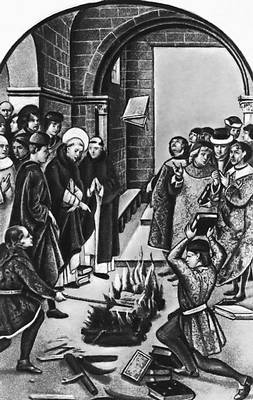 Сожжение книг по приговору инквизиции. Картина худ. П. Берругете. Кон. 15 — нач. 16 вв.