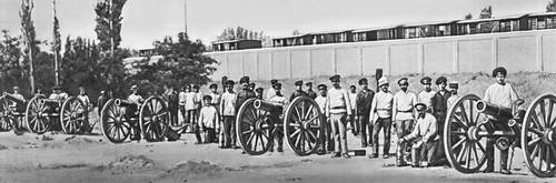 Артиллерия Главных железнодорожных мастерских Ташкента, принимавшая участие в боях за Советскую влать.
