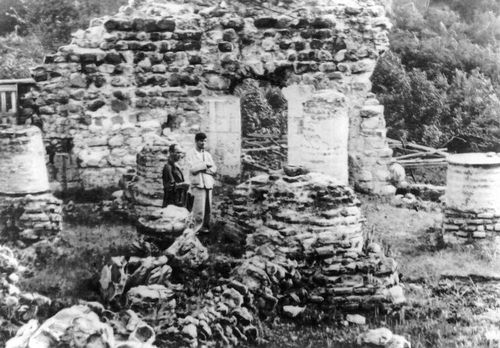 Руины храма 5—6 вв. Село Лекит Кахского района Азербайджанской ССР.