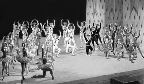 Сцена из балета «Фанфары» Б. Бриттена. Королевский театр. 1956.