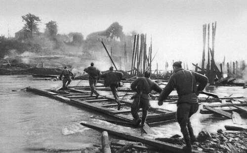 Бой за переправу на р. Полота у Полоцка. 1944.