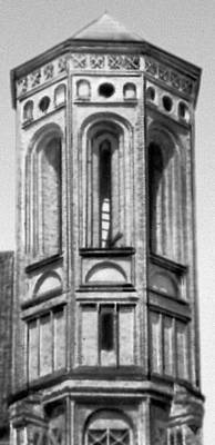 Литва. Башня церкви бернардинцев в Вильнюсе. 1525.