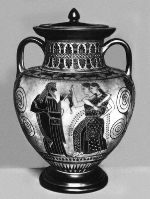 Амфора «Дионис и две менады» работы Амасиса. Ок.540 до н. э. Национальная баблиотека. Париж.