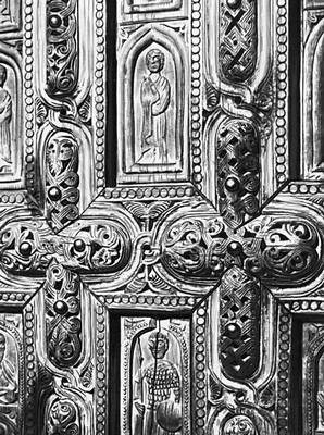 Резная деревянная дверь из с. Чукули (Сванети). 10 в. Музей Грузии. Тбилиси. Фрагмент.