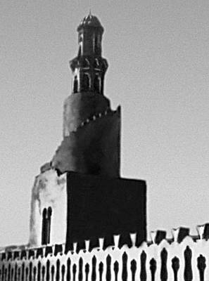 Минарет мечети Ибн Тулуна в Каире. (Египет; 876—879)