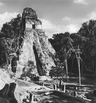 Храм I в Тикале. Культура майя. Ок. 700.