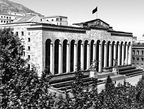 В. Д. Кокорин, Г. Лежава и др. Дом правительства Грузинской ССР в Тбилиси. 1938—53.