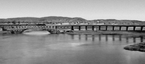 Мост через р. Виктория-Нил по выходе её из озера Виктория.