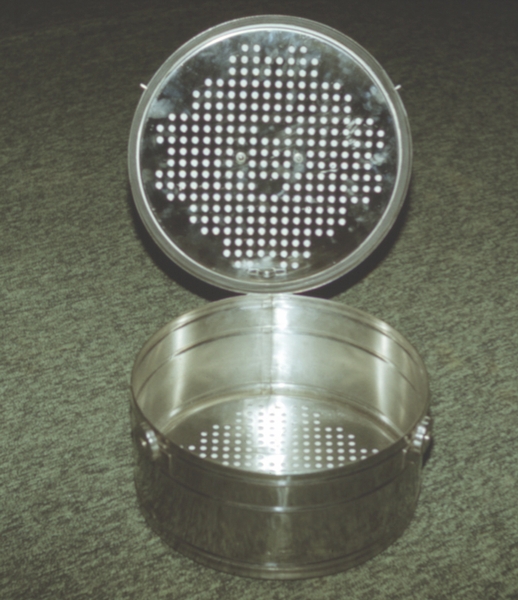 Рис. 3. Коробка стерилизационная круглая с фильтром КСКФ