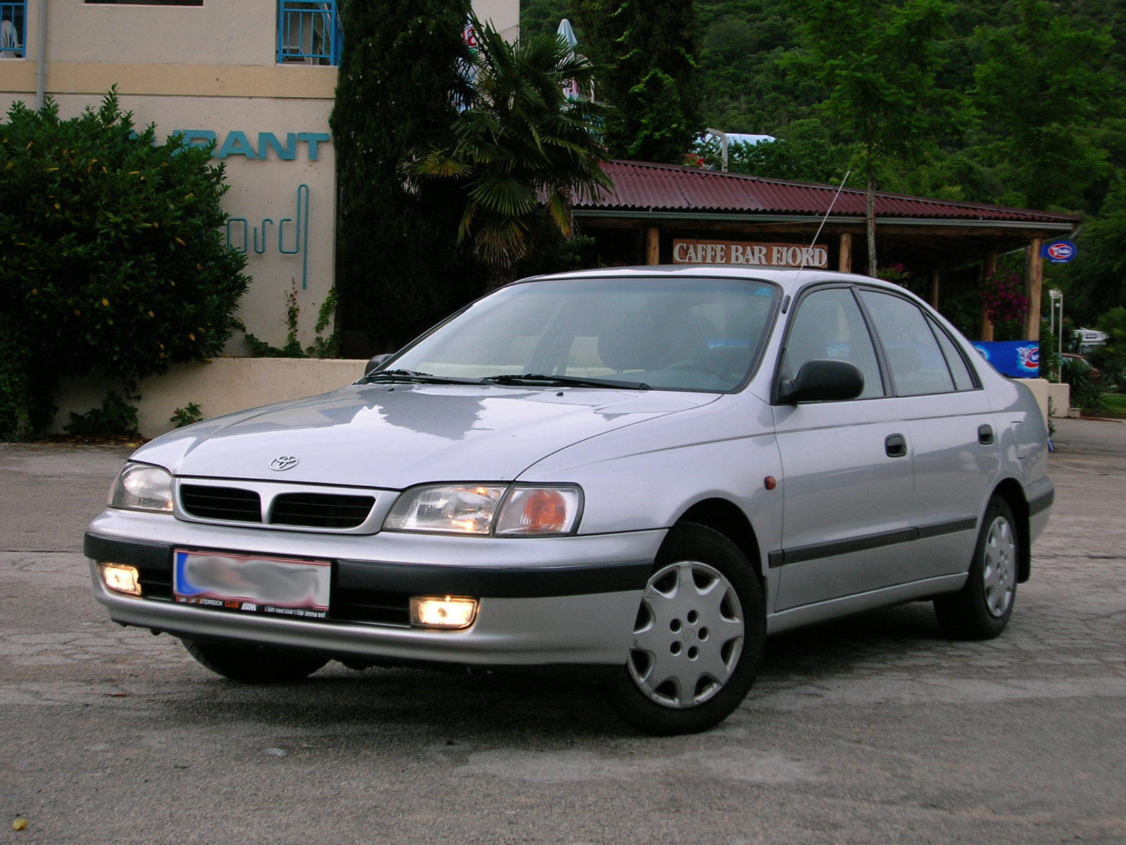 toyota carina e 
