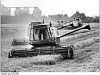 Bundesarchiv Bild 183-R0724-0031, KAP Lichtenberg, Getreideernte.jpg