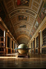 Librairie du Chateau de Fontainebleau.jpg