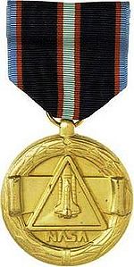 NASA Space Flight Medal (Obverse).jpg
