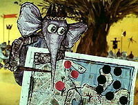 Кадр из мультфильма «Война слонов и носорогов»