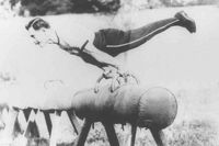 Альберто Бралья во время упражнения на коне