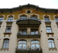 Kekushev Isakov House on Prechistenka Street.jpg