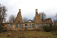 Lehola manor ruins.jpg