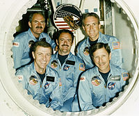 (слева-направо): Дж. ван Хофтен, Дж. Энгл, Дж. Лаундж, Р. Кови и У. Фишер.