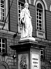 Statue of Domenico Alberto Azuni in Sassari.jpg