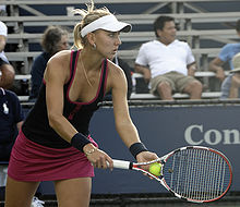 Elena Vesnina at the 2009 US Open 01.jpg