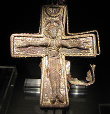 Viking age christian cross found in Lund sweden.jpg