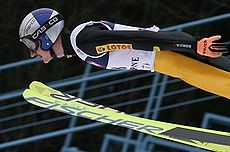 В прыжке Адам Малыш, многократный чемпион мира и обладатель Кубка мира.