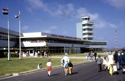 197306 aruba airport.jpg