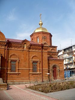 Church Pokrova Presvyatoy Bogorodici Yerevan ext3.JPG